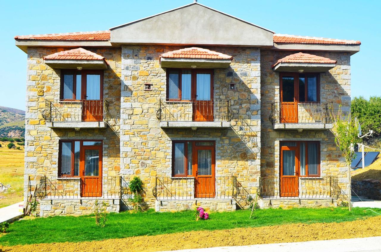 Laz Koyu Pansiyon Gokceada Ngoại thất bức ảnh